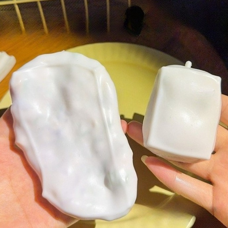 Party Games Young Adults - Pallina Antistress a Forma di Tofu
