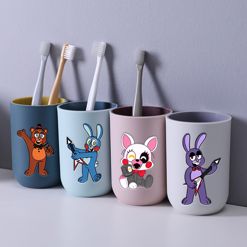 Party Games At Christmas - Tazza Portaspazzolino Five Nights at Freddy's,
