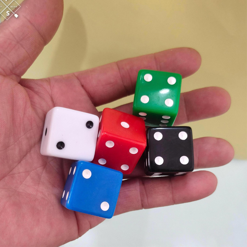 D6 Cubi di dadi quadrati 25MM  - Party Games Gamecube recensione e prezzo