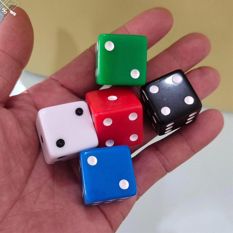 D6 Cubi di dadi quadrati 25MM  - Party Games Gamecube recensione e prezzo