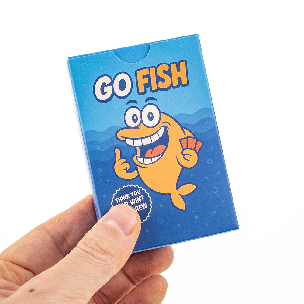 Go Fish Gioco di carte con un  - Play Friends Party Games recensione e prezzo