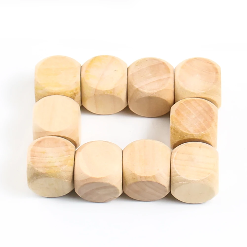 6 pezzi 20mm dadi di legno vuo - Party Games Gamecube recensione e prezzo