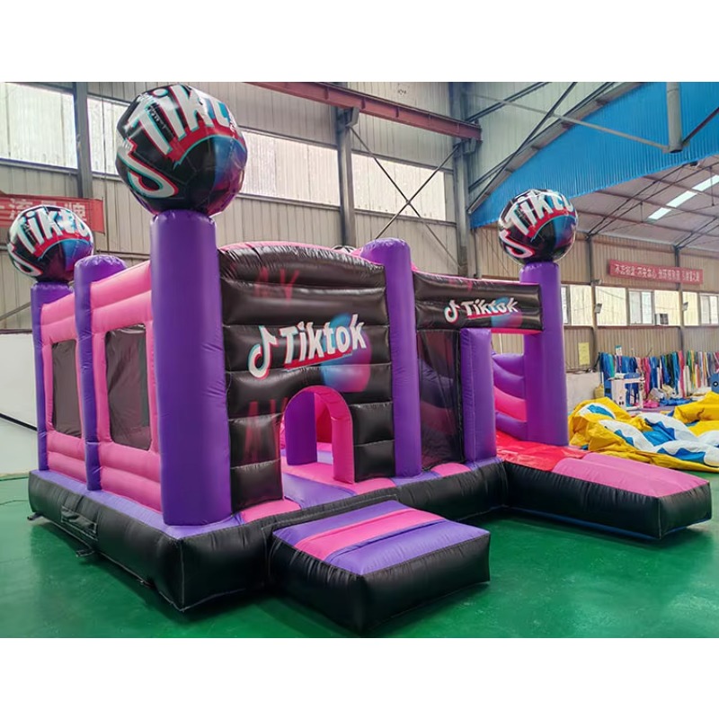 Giocattolo di carnevale del re - Party Games Questions And Answers recensione e prezzo